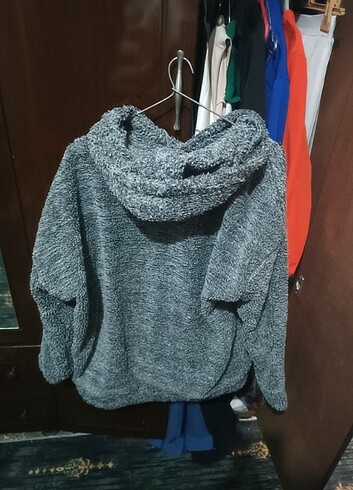 l Beden Peluş kazak