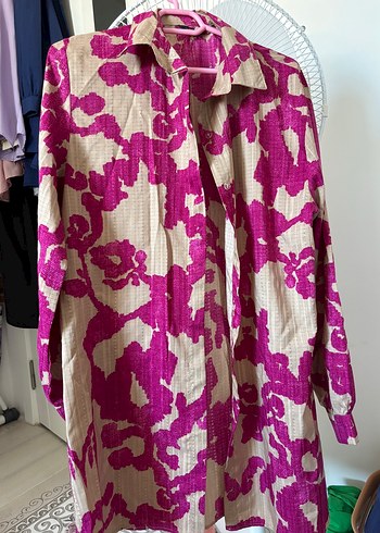 Uzun Kollu Pembe Batik Desenli Kadın Gömlek
