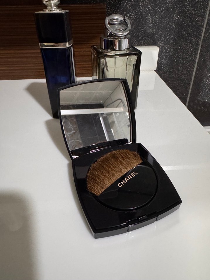 Chanel Les Beiges Pudra SPF 25 - Bej - Görsel 4