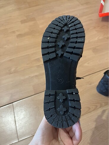 37 Beden siyah Renk kışlık bot