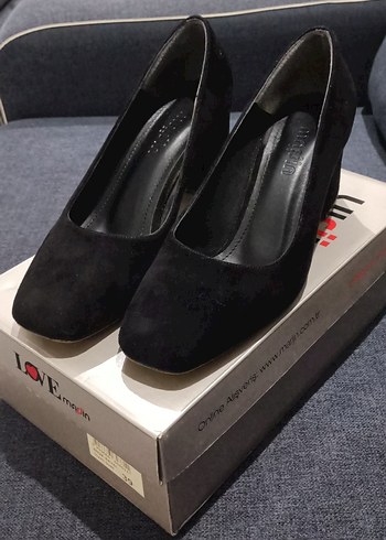 39 Beden Siyah Tokalı Stiletto Kadın Ofis Ayakkabısı