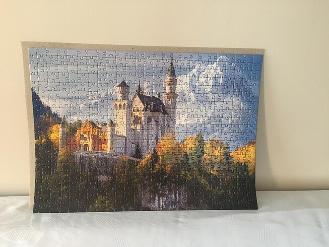 1000lik yapıştırılmış puzzle lar