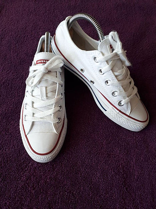 Beyaz converse