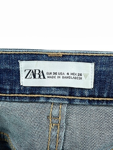 36 Beden çeşitli Renk Zara Mini Şort %70 İndirimli.