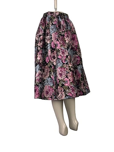 H&M H&M Midi Etek %70 İndirimli.