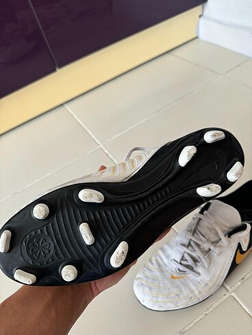 41 Beden Nike Krampon