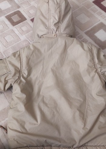 Bej Kapüşonlu Erkek Çocuk Mont - Görsel 4