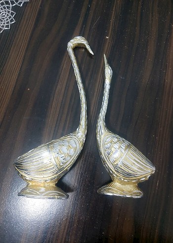 Parlak Altın Renkli Kuğu Figürleri - Görsel 2