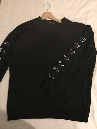 Zara Zara Piercing Detaylı Sweatshirt