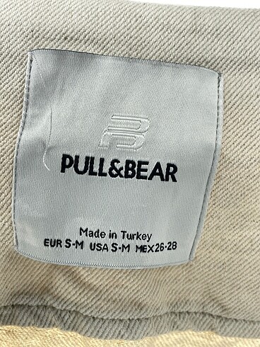 s Beden çeşitli Renk Pull and Bear Yelek %70 İndirimli.