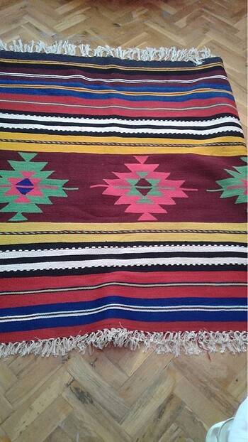 70 senelik el dokuması kilim