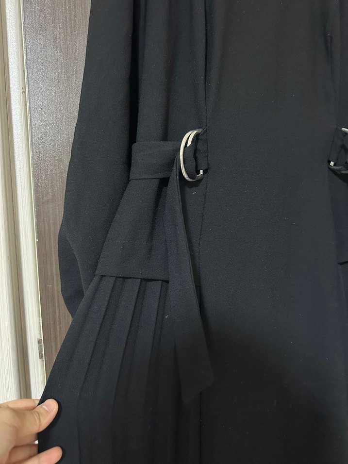 Uzun Siyah Pilili Kadın Elbise - Görsel 3