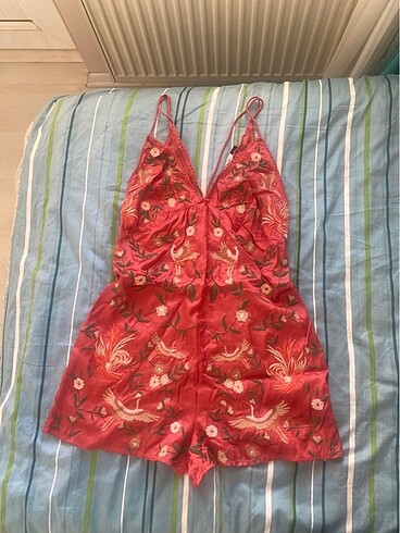 Etnik desenli saten mini tulum