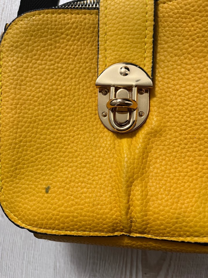 Sarı Deri Tokalı Kadın Çanta - Görsel 3
