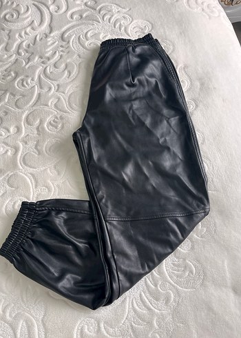 Siyah Deri Kadın Pantolon - Görsel 2