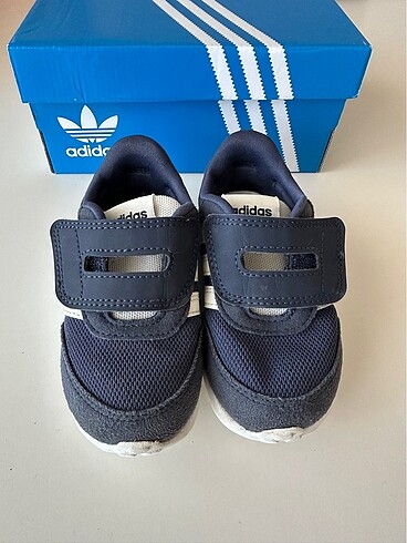 22 Beden lacivert Renk Adidas Çocuk Spor ayakkabı
