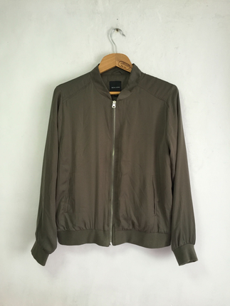 Newlook bomber