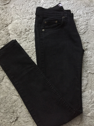 Levis siyah Kot P