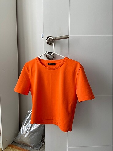 m Beden Zara Crop Tişört