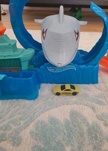 Hot Wheels Robotik öpekbalığı Oyun Seti