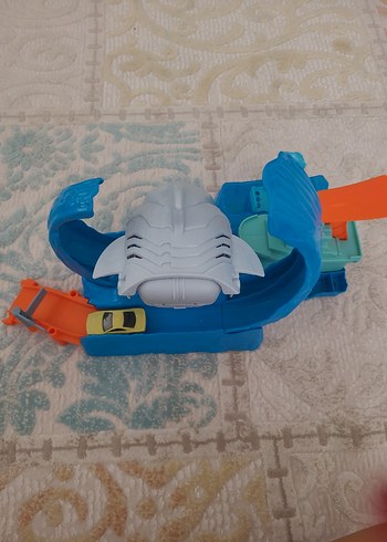  Beden Hot Wheels Robotik öpekbalığı Oyun Seti