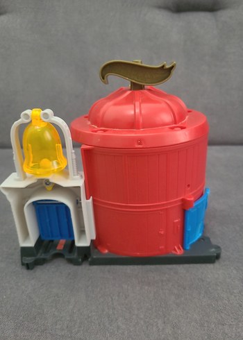  Beden Renk Hot Wheels Şehir Otoparkı Yangın İstasyonu