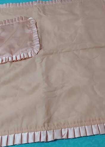 Bebek battaniyesi ve yastık kılıfı dantelli