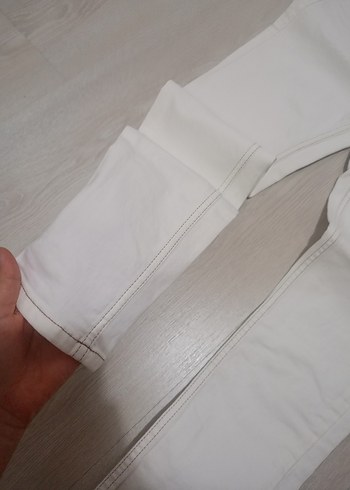 s Beden Twist Düğmeli Beyaz Mini Pamuklu Kadın Jean