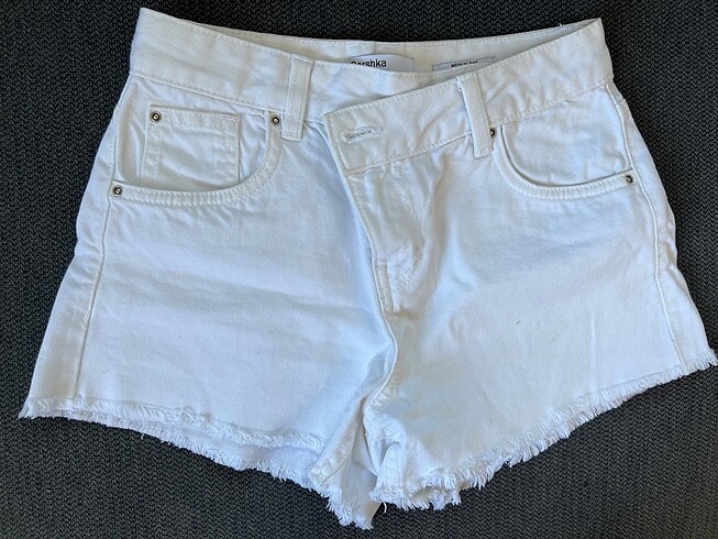 xs Beden Bershka şort