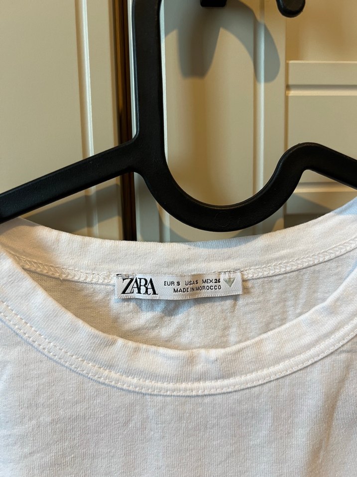 Beyaz Baskılı Kadın Tişört - Görsel 4