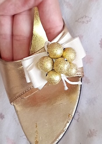 Diger Altın Renkli Boncuklu Kadın Dolgu Topuk Terlik - Görsel 5