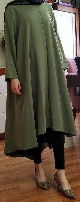 bezen astarı şifon detaylı kap