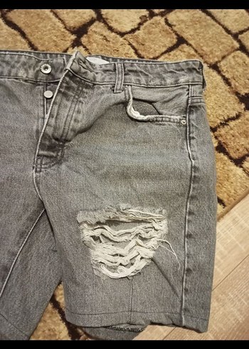 Düğmeli Gri Kadın Denim Mini Şort - Görsel 3