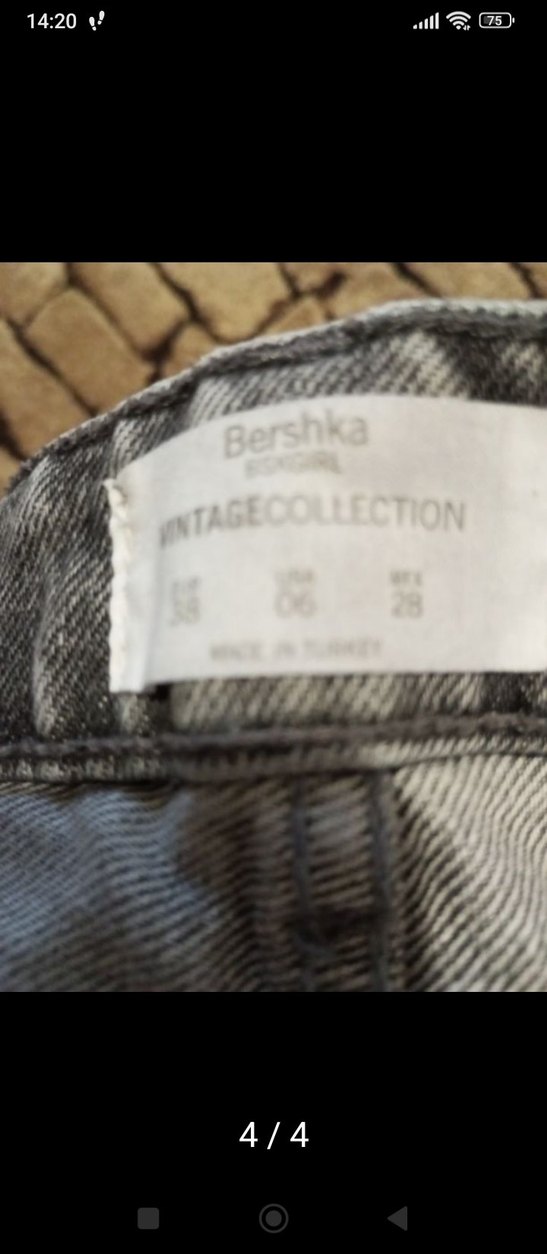 Düğmeli Gri Kadın Denim Mini Şort - Görsel 4