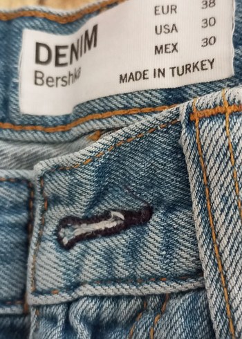 Kadın Mavi Bol Kesim Mini Kot Şort - Görsel 4