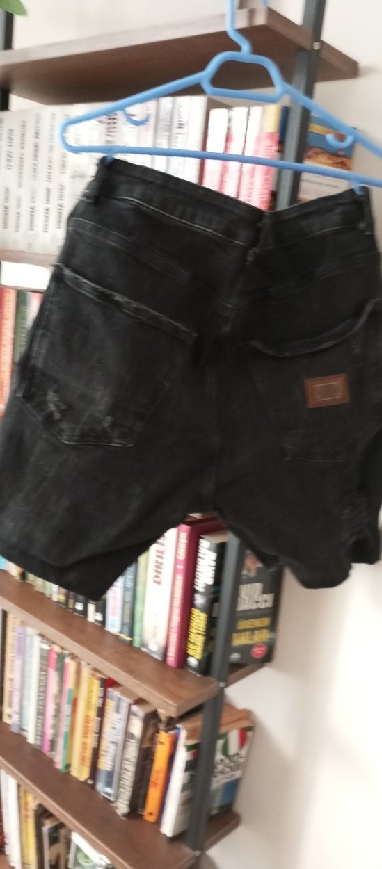 Siyah, Gevşek Kesim, Tokalı Kadın Kot şort - Görsel 3