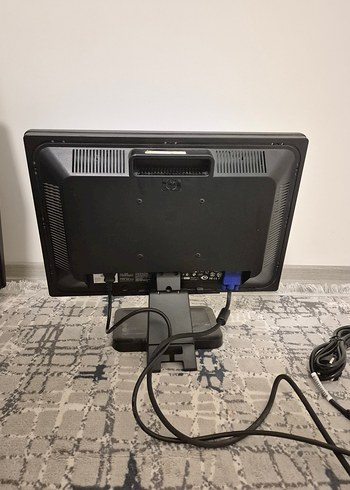 monitorler ve calisir durumda kasa - Görsel 7