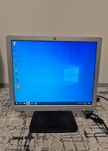 monitorler ve calisir durumda kasa - Görsel 4