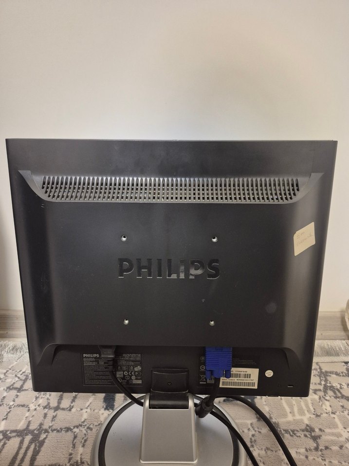 monitorler ve calisir durumda kasa - Görsel 3