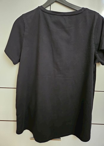 Siyah Baskılı Kadın Tişört - Görsel 3