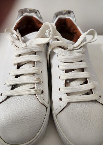 Beyaz bağcıkı Derimod Bayan Spor Ayakkabı 37 numara - Görsel 3