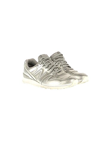New Balance New Balance Spor Ayakkabı %70 İndirimli.