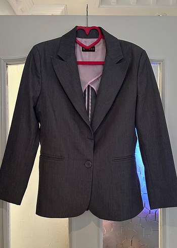 Gri Düğmeli Kadın Blazer Ceket