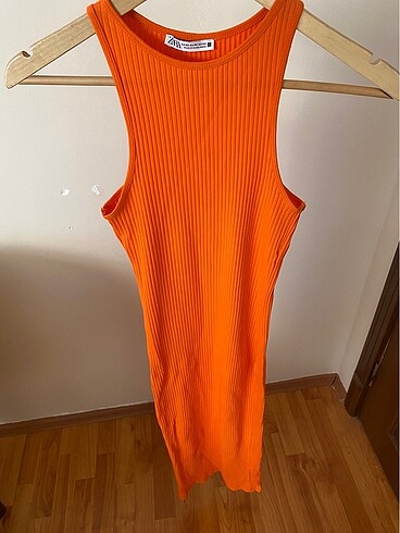 Zara turuncu fitilli elbise