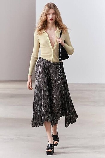 Zara ZW collection parıltılı metalik elbise