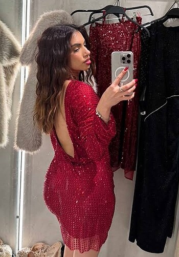 s Beden kırmızı Renk Zara yeni sezon payetli elbise