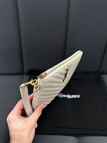 Beden Yves Saint Laurent