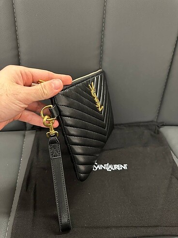  Beden Yves Saint Laurent