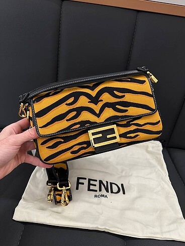 Fendi Baguette