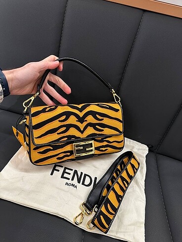 Fendi Fendi Baguette